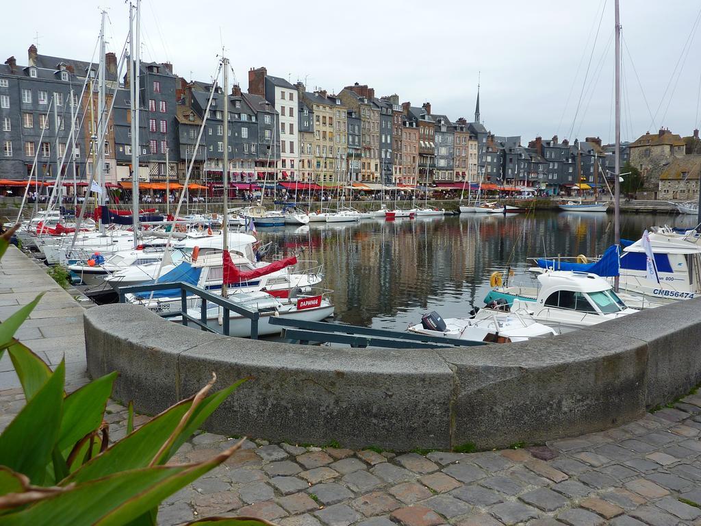 Appartement Avec Terrasse Honfleur Rom bilde