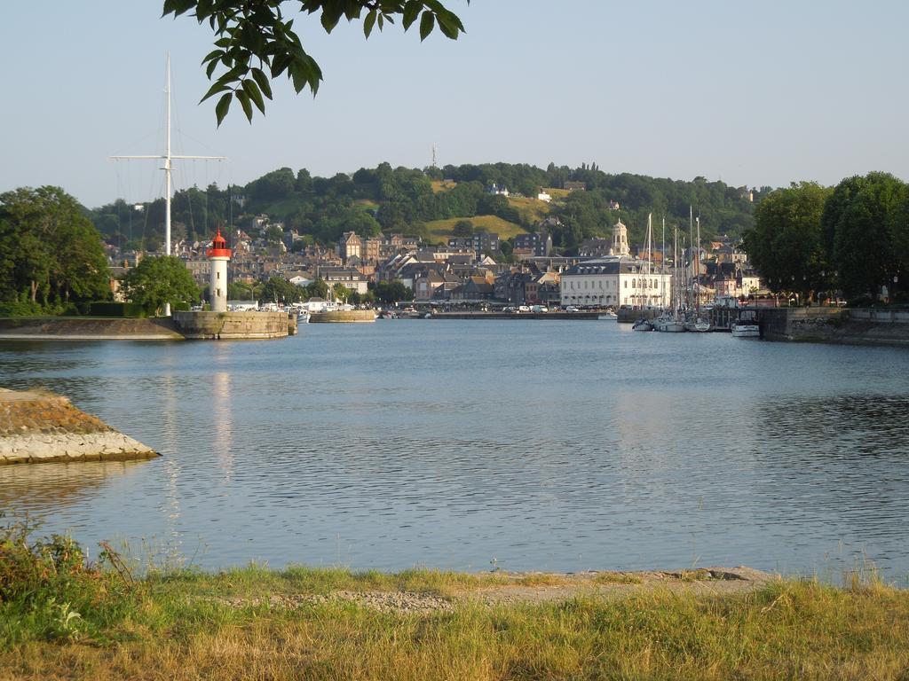 Appartement Avec Terrasse Honfleur Rom bilde