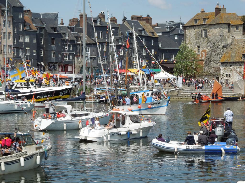 Appartement Avec Terrasse Honfleur Rom bilde